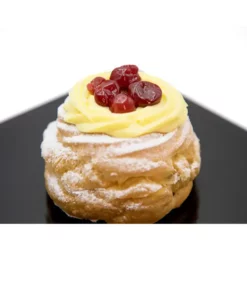 Zeppola di San Giuseppe con amarena speciale