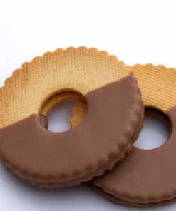 Biscotti con la copertura del surrogato di cioccolato al caramello