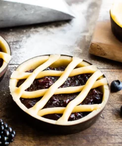 Crostata ripiena di confettura ai frutti di bosco extra 45%