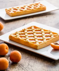 Crostata con la confettura di albicocche al 35%