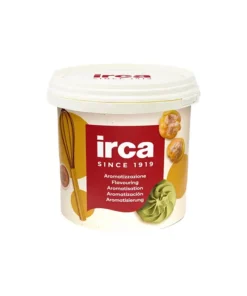 Fusto contenente il pralinato al cioccolato al latte con fiocchi di cocco e crepes