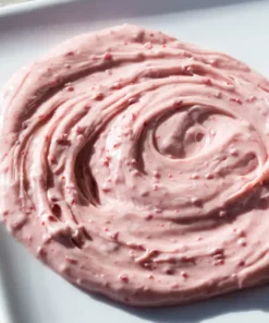 Crema ai Frutti Rossi con Crunch di Fragole e Lamponi