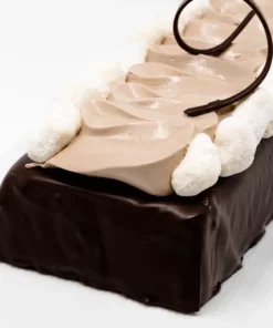 Dolce farcito con il Pralinato di mandorle e nocciole