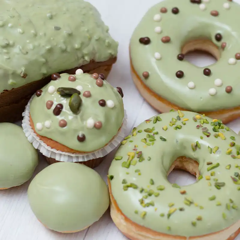Donuts glassati con la Crema al Pistacchio da copertura