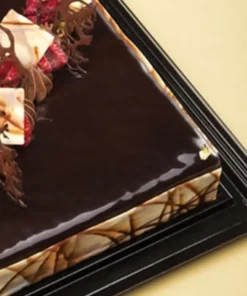 Torta sula Piatto nero quadrato