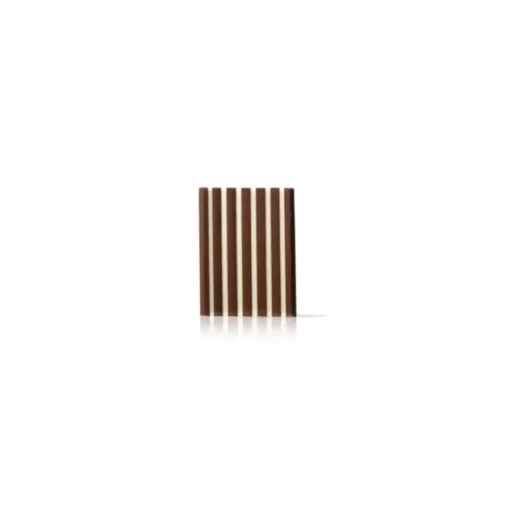 Decorazione in cioccolato puro a forma di rettangolo con cioccolato dark & white