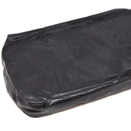 Panetto di pasta di zucchero nera